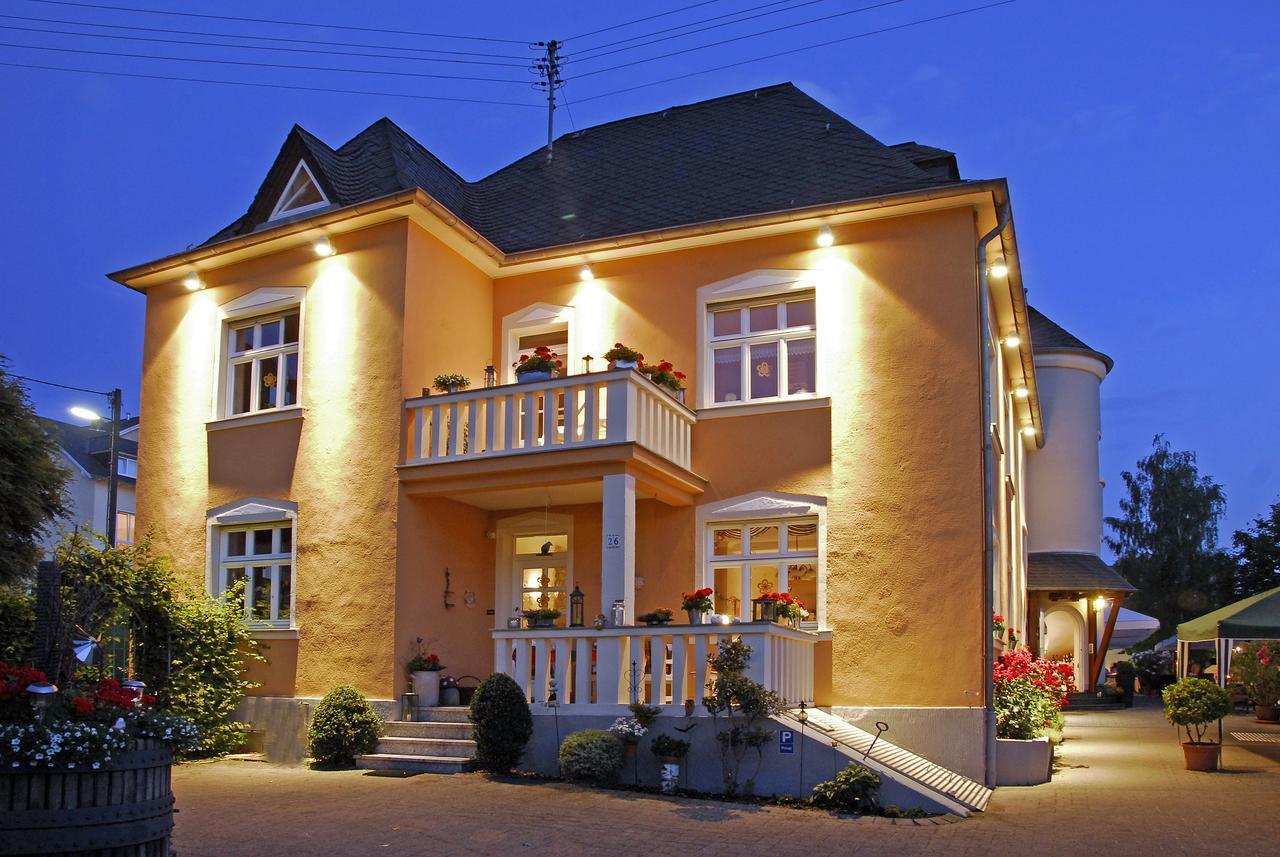 Weingut Und Gaestehaus Apel นิทเทอ ภายนอก รูปภาพ