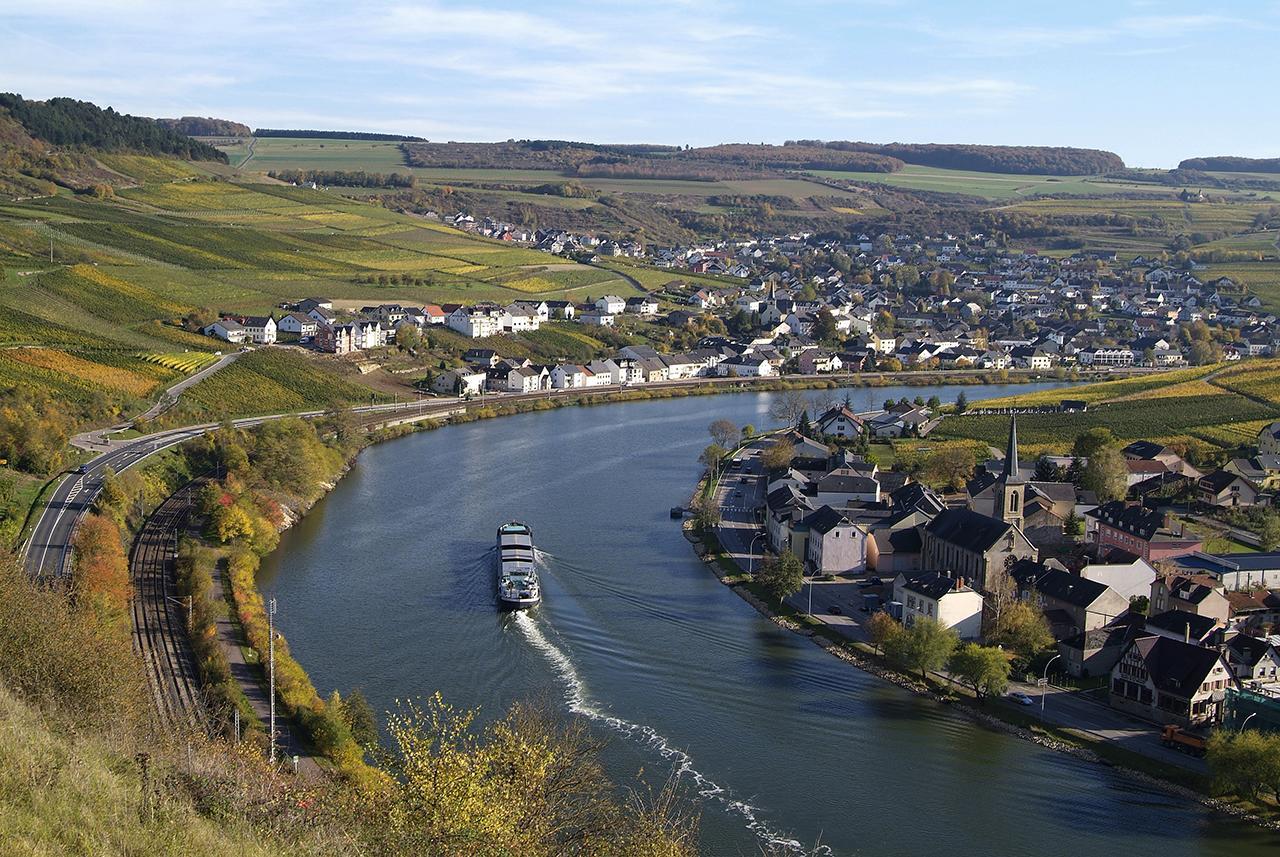 Weingut Und Gaestehaus Apel นิทเทอ ภายนอก รูปภาพ