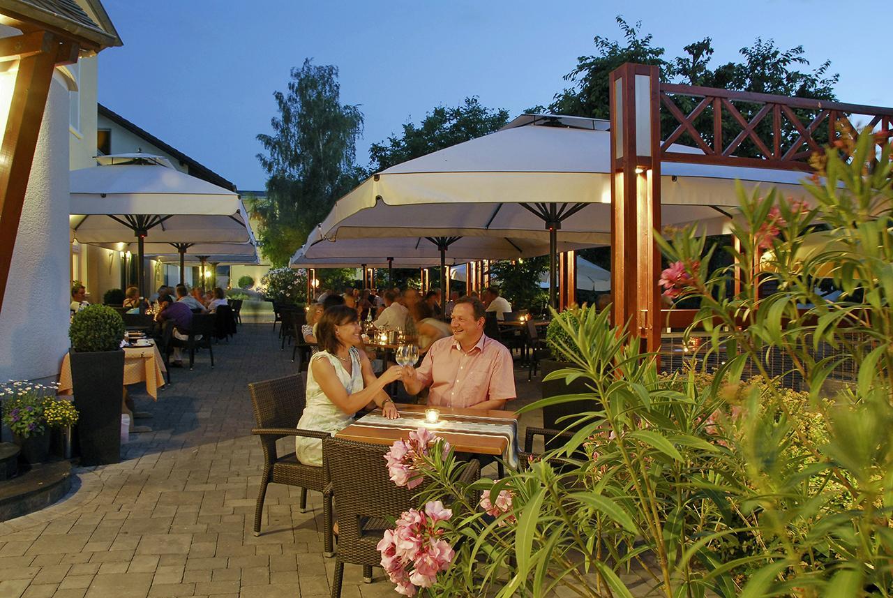 Weingut Und Gaestehaus Apel นิทเทอ ภายนอก รูปภาพ